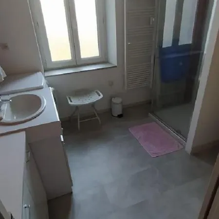 Location Maison Neussargues en Pinatelle